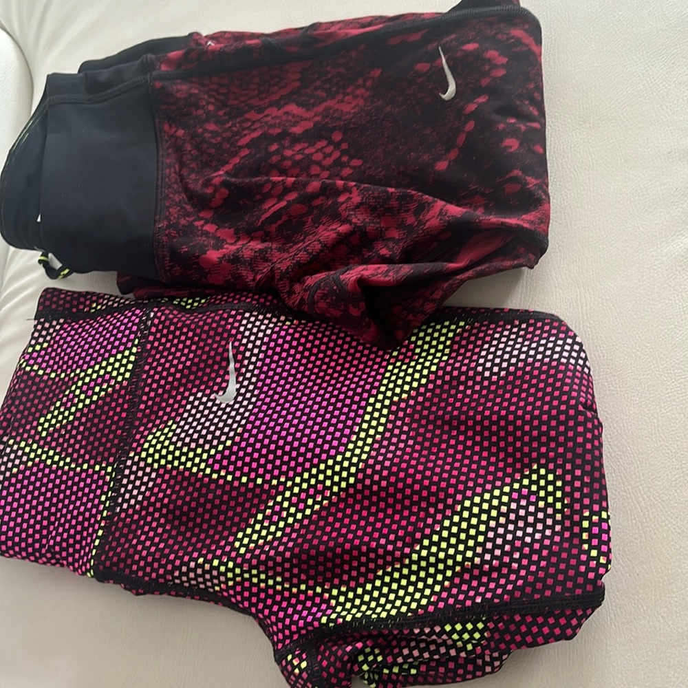 25 for two leggings from Nike